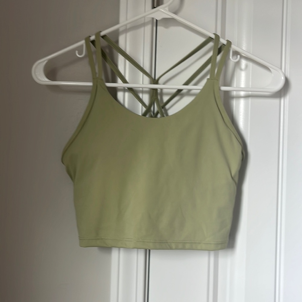 Sports crop top